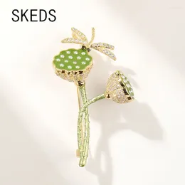 Brooches SKEDS Fashion Creative Lotus Dragonfly Crystal Enamel Brooch Pin For Women Vintage Classic Badges Corsage Clothing Coat Jewellery