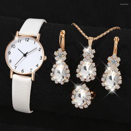 Wristwatches Elegant Fashionable 5PCS/Set Women Quartz Wristwatch Leather Strap Watch Digital Dial Jewelry Set Gift For Her