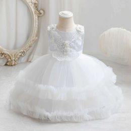 Sukienki dla dziewczyn Letnie noworodka dziecięce ubrania motyl Baptystę ślubną sukienkę dla dziewczyny Karnawał wieczorna kamizelka ślubna 1-3yrl240508