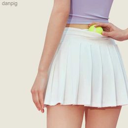 Skirts Inner Leggings Stitching Fake Two-piece Pleated Shorts Womens Badminton Tennis Skirt Back Waist Pocket Sports Skirt Y240508