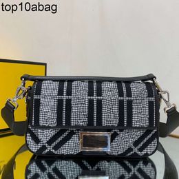 fendig bags f bag Top Quality Baguette Crossbody Bag Women Messenger Bags Handbags Purse Detachable Strap Handle Embroidery Thousand Bird Pattern Brand Le