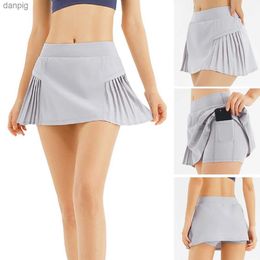 Skirts Moire Wicking Polyester Spandex Womens Skort From Size S-XL Outdoor Fashionable Faux Two Piece Type Short Pleated Skirt DK15 Y240508