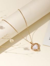 Chains Shell Love Copper Inlaid Zircon Hollow Pattern Three-dimensional Peach Heart Fashion Clavicle Chain