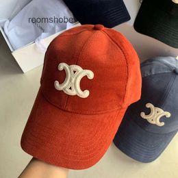 Corduroy Hats Ball Baseball hat Autumn Caps Designer Luxury Baseball women's winter Celi Cap sports Circumference for Men Women's Fashionable Hat Cel 926F FZG0