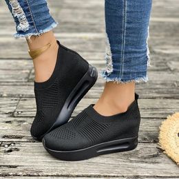 Casual Shoes Women Sneakers 2024 Soft Zero Drop Sole Wider Toe Light Weight Fashion Plus Size Wide Mesh Platform
