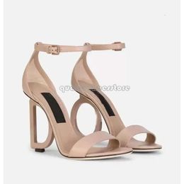 Luxury Designer Brands Keira Leather Women Sandals Shoes Baroque D And G-Shaped Heels Gold-Plated Carbon Party Wedding Lady Sexy Gladiator Sandalias Eu35-43 306