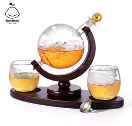 Whiskey globe sailing decanter Whiskey Decanter Globe Set with 2 Etched Globe Whisky Glasses for Liquor Scotch Bourbon Vodka6079316