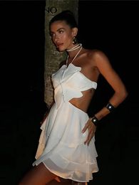 White Halter Pleated Female Dresses Women Elegant Flower Backless Sleeveless Top Short Dress 2024 Summer Chic Beach Party Robe 240507