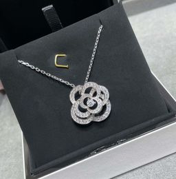 V gold material Luxury quality charm pendant necklace with sparkly diamond stud earring in silver plated have box stamp PS3602B