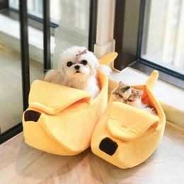 Cat Beds Furniture Warm Winter Soft Pet Creative Banana shaped Dog Pet Puppy Cat House Bed d240508