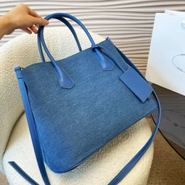 Luxury designer Denim bag tote bag Womens Fashion Canvas handbags Shopping bags Blue Jean Casual handbags Denim beach bag Women Large crossbody bag Jean tote bags