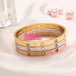 Europe America Fashion Style Bracelets With Steel Seal Women Bangle Luxury Designer Jewelry 18K Gold Plated Stainless steel Wedding Lovers Gift Bangles AA2009 UKOT