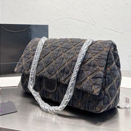 Capacity Shopping Quilted Diamond Bag Denim Ladies Designer Womens Bag Handbags Shoulder Hardware Chain Flap Crossbody Luxury Embroider Twnn
