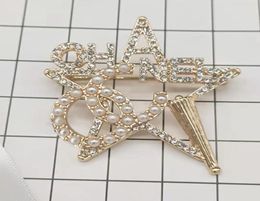 Vintage Luxury Women Star Designer Brand Letter Brooches 18K Gold Plated Inlay Crystal Rhinestone Jewelry Brooch Charm Pin Marry W7689396