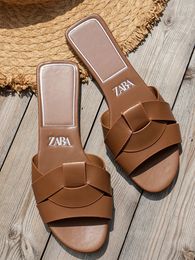 Summer Slipper Flat Luxury Outdoor Beach Flip Flops Female Sandals Trend Brand Design Slides Shoes Woman 2024 Big Size 42 240507