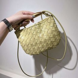 Stores are 85% off Half Moon Womens Bag Small Dign Metal Handbag Hot Sale Genuine Leather Woven WomenMDLQ