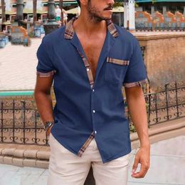 Men's Casual Shirts 2024 summer new mens high strt lapel plaid cuffs patchwork chest pocket fashion casual short-slved shirt top clothing T240507