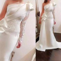 Elegant One Shoulder Mermaid Long Party Prom Dresses 2021 White Long Sleeves Satin Ruched Ruffles Applique Sweep Train Formal Evening D 294i