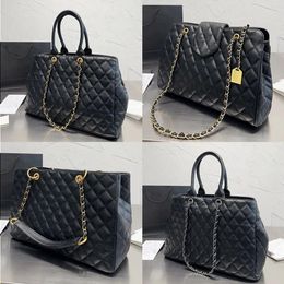 Designer Women Messenger Bag Quilted Large Chain Tote Bag France Luxury Cross body bag Cowhide Leather Black Shoulder Bags Lady Weave C Bbdm