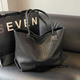 Handbag Cabat BottegVents 7A Totes Woven capacity tote niche in Europe and America simple womens leather high-end versatile commuting shoulderARFL
