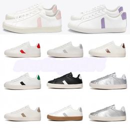 2024 Fashion French Brazil Green Low-carbon Life V Organic Cotton Flats Platform Sneakers Women Casual Classic White Designer Shoes Mens Loafers 36-45 T58