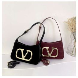 Underarm 2024 new versatile light luxury frosted single shoulder crossbody women's bag black brown 80% factory wholesale