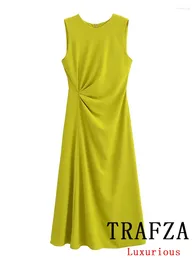 Casual Dresses TRAFZA Vintage Chic Women Dress Yellow Solid O-Neck Zipper Sleeveless Straight Vestidos Fashion 2024 Spring Summer