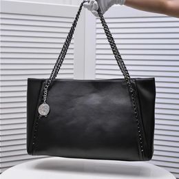 Fashion Brand Luxury Design Vintage Bucket Bag 2023 Womens Fashion Retro Style One Lady Womens Men Cross Body Chain Clutches Totes Bags Scla