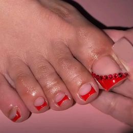 False Nails 24pcs French Red False Toe Nails with Red Rhinestone Design Artificial Nail Patches for Ft Detachable Wearable Fake Toenails T240507