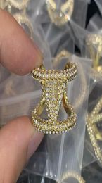 2022 designed Wedding Rings Fashion open ring women V alphabet pattern Brass 18K gold plated ladies Crystal diamonds ring Designer3186481