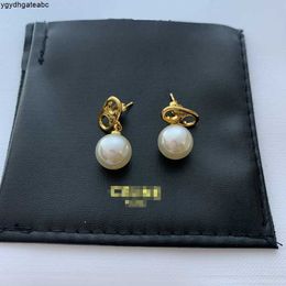 여성을위한 귀 스터드 귀걸이 Celi Gold Plated Earring 브랜드 디자이너 편지 과장 클래식 진주 목걸이 웨딩 파티 보석 HLX6