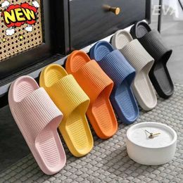 Slippers New Fashion Mens and Womens Slippers EVA Soft Sole Light Comfortable Sandals Bathroom Anti slip Slippers