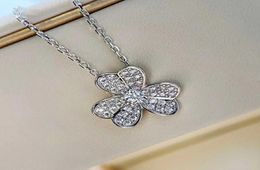 Famous Brand Pure 925 Sterling Silver Jewelry Fine Shine For Women Gold Color Flowers Necklace Sweet Romantic Luck Clover8584644