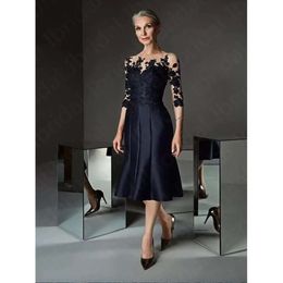 Blue Knee Length Mother of the Bride Dresses Lace Applique with Three Quarter Sleeves Wedding Guest Gowns 0509