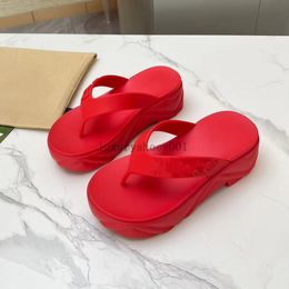 Slippers sandal Women hollow g platform shoes summer pool mule loafer gift green pink red yellow luxury Designer Sliders Casual Flat Rubber sandale girl 5.8 01