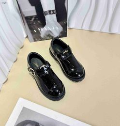 Brand kids Sneakers Shiny patent leather baby Casual shoes Size 26-35 High quality brand packaging Metal logo girls boys designer shoes 24May