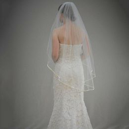 Bridal Veils Single Layer Waltz Fingertip Length Black Ivory Veil With 1 4 Satin Edge 313h