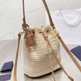 2023 Designer Straw Backet bags Women Fashion Nylon Shoulder Crossbody Bag Purse Woven Shopping Tote Hobos Handbags Chain Wallet 269o