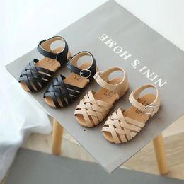 Crosstied Summer Girls Beach Shoes Classic Black White Pink Roman Sandals Cutouts Kids Girl Sandals for Children E04272 240429