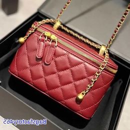 Designer Women 21A Mini Vanity With Chain Bag Luxury Brand Quilted Trunk Shoulder Bags Lady Makeup Case Cosmetic Box Gold Ball Silding Veae