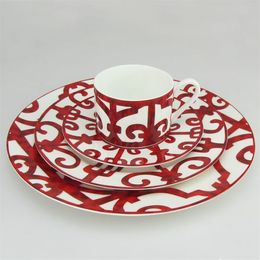 Bone China Dinner Plate Spanish Red Grid Dish Art Design Plate Dinnerware Sets 201217 201L