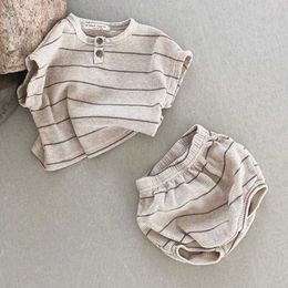 Clothing Sets Summer Baby Clothing Set Infant Girls Striped Tee and Bloomer 2PCS Toddler Boys Short Sleeved Top Suit H240508