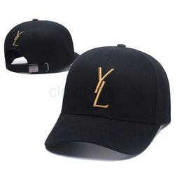 Fashion baseball cap Mens and womens outdoor sports cap 16 Colour embroidered cap Adjustable fit cap