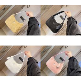 Sale Enchase Gift Brand Maomao Bag Women's Autumn and Winter Lovely Leisure Handbag Fashion Plush Hand Sport