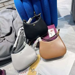 2024 New TB Crescent Women's Trendy Fashion Underarm Versatile and Unique Single Shoulder Commuting Casual Bag 80% factory wholesale