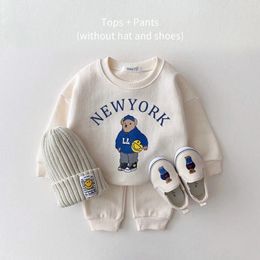 Clothing Sets Born Spring Autumn 2PCS Baby 0-4Y Cotton Thick Long Sleeves Pants Bear Boys Girls Printed Clothes Warmth Set Children