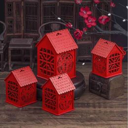 100Pcs House Design Creative Wholesale Wood Double Happiness Wedding Favor Boxes Candy Box Chinese Red Classical Sugar Case