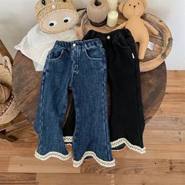 Autumn Winter Childrens Girls Plush Jeans Denim Plus Velvet Warm Toddler Girls Fleared Pants Lace Hem Kids Girls Trousers 240508