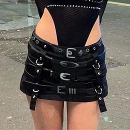Skirts Women's Skirt 2024 Summer Dark Punk Style Design Sense Belt Spliced Low Waist Sexy Short Rosetic Fashion Goth