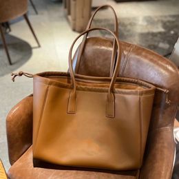 12A Luxury pure hand-made premium sense Tote diagonal leather design plain road multi-color shoulder bag Hand bag Commuter doctor bag Women's bag gloss bag